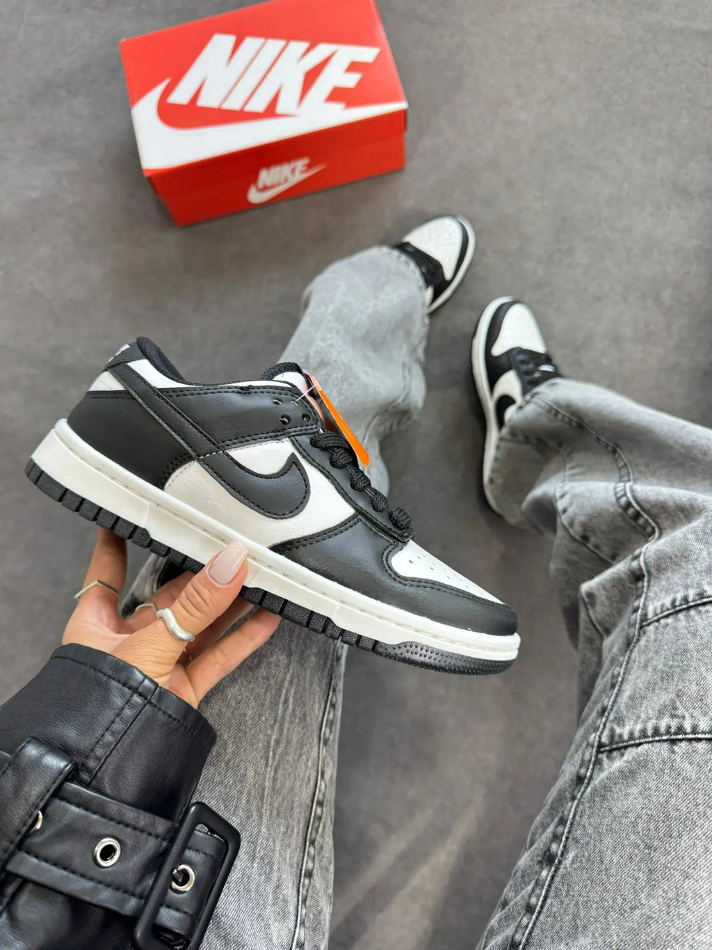 Dunk Low Panda