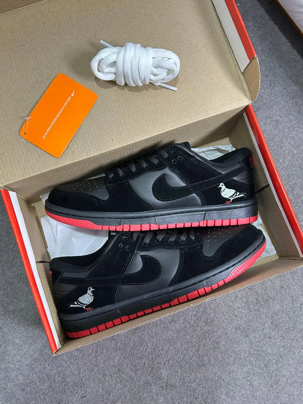 Dunk PIngeon Red