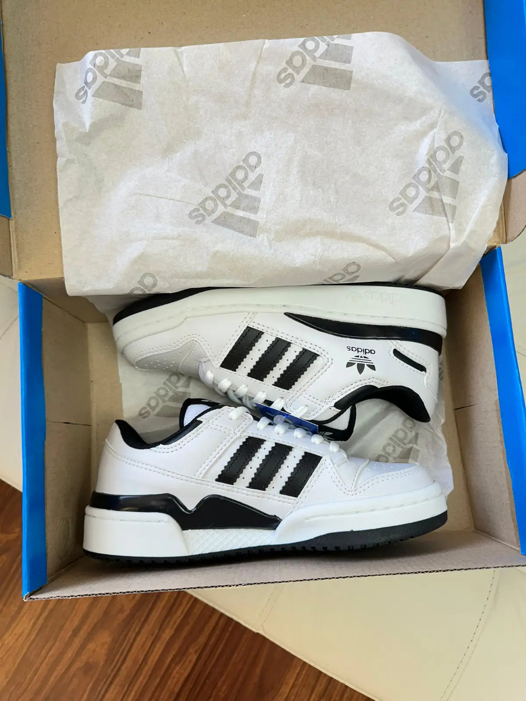 Adidas Forum Low Branco e Preto