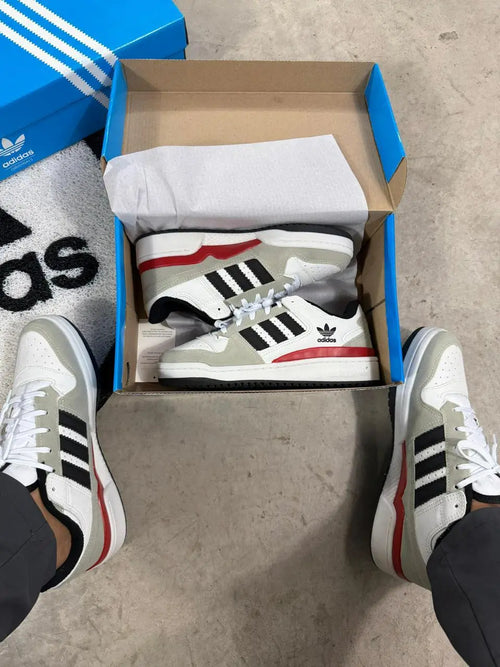 Adidas Forum Low Cinza e Vermelho